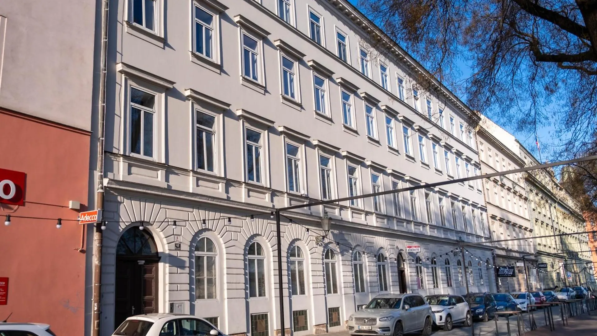 Basty Apartments Брно